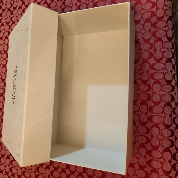 Storage Box - Picture 5 of 7